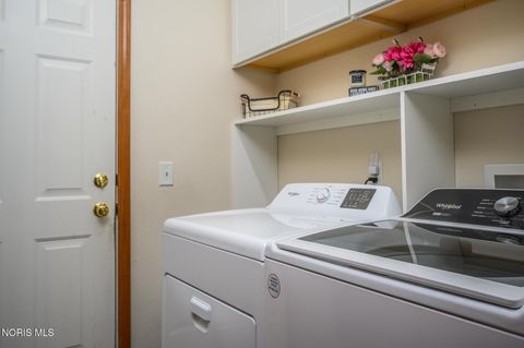 Tiny photo for 717 Little Creek Drive, Perrysburg, OH 43551 (MLS # 10005456)