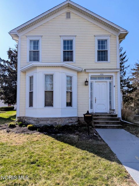 Photo of 426 W Wayne Street, Maumee, OH 43537 (MLS # 10005641)