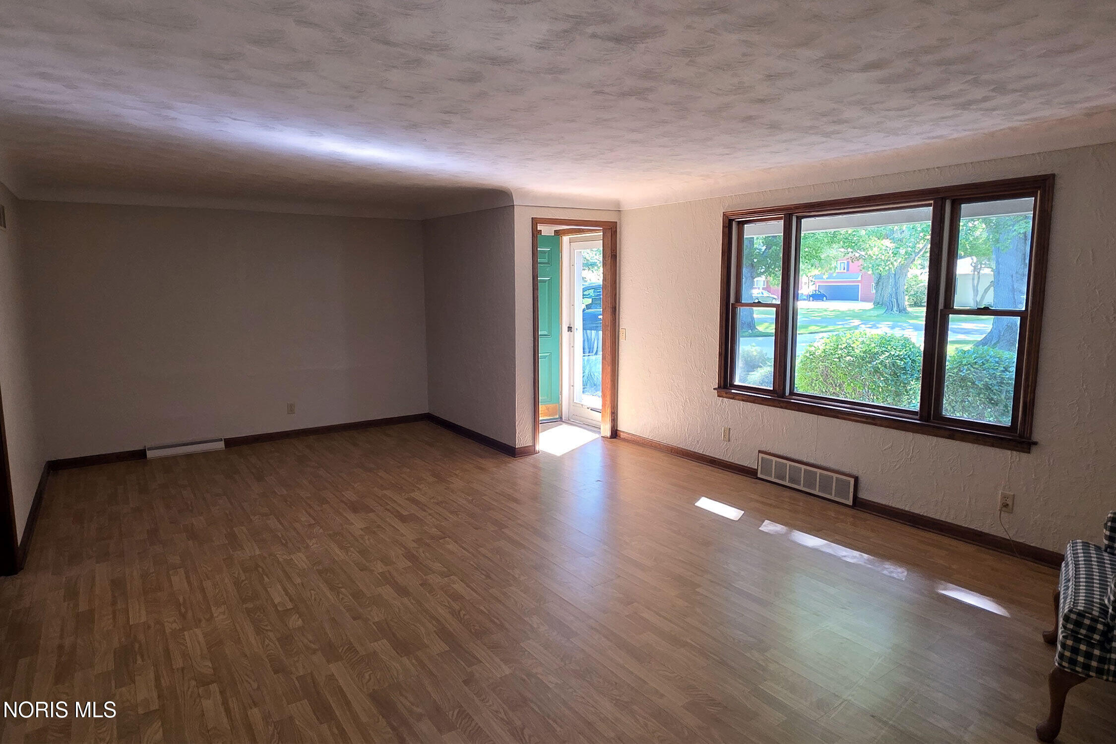 1528 Mayo Drive