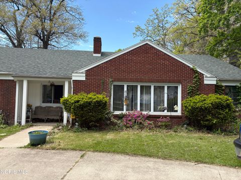 Photo of 4611 Secor Road, Toledo, OH 43623 (MLS # 10007602)