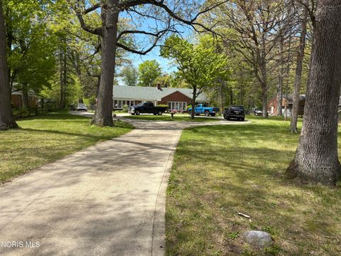 Tiny photo for 4611 Secor Road, Toledo, OH 43623 (MLS # 10007602)
