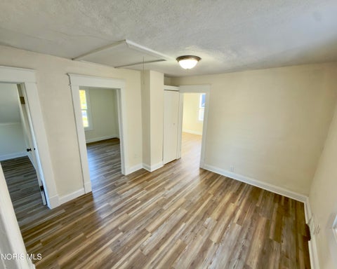 Tiny photo for 419 E Oakland Street, Toledo, OH 43608 (MLS # 10014897)