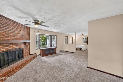 Tiny photo for 120 Biddle Street, Bowling Green, OH 43402 (MLS # 10013320)