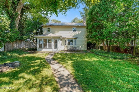 Tiny photo for 120 Biddle Street, Bowling Green, OH 43402 (MLS # 10013320)