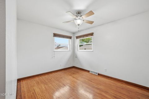 Tiny photo for 4552 283rd Street, Toledo, OH 43611 (MLS # 10007712)