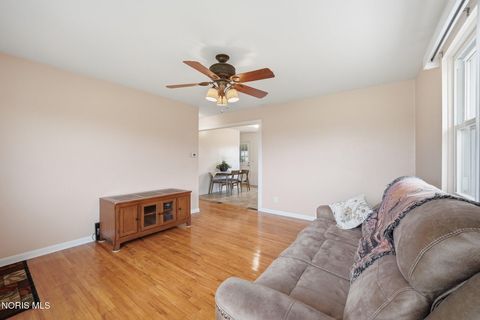 Tiny photo for 4552 283rd Street, Toledo, OH 43611 (MLS # 10007712)