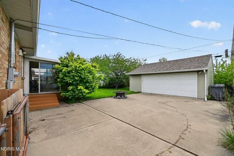 Tiny photo for 4552 283rd Street, Toledo, OH 43611 (MLS # 10007712)