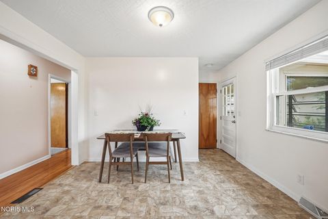 Tiny photo for 4552 283rd Street, Toledo, OH 43611 (MLS # 10007712)