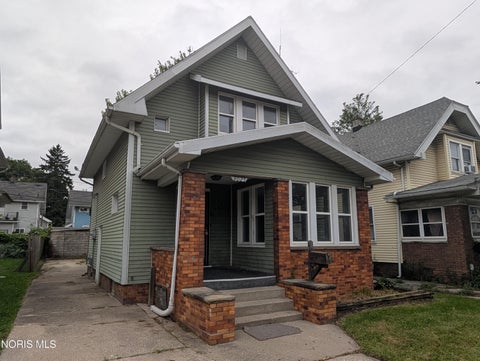 Photo of 4025 Asbury Drive, Toledo, OH 43612 (MLS # 10013813)