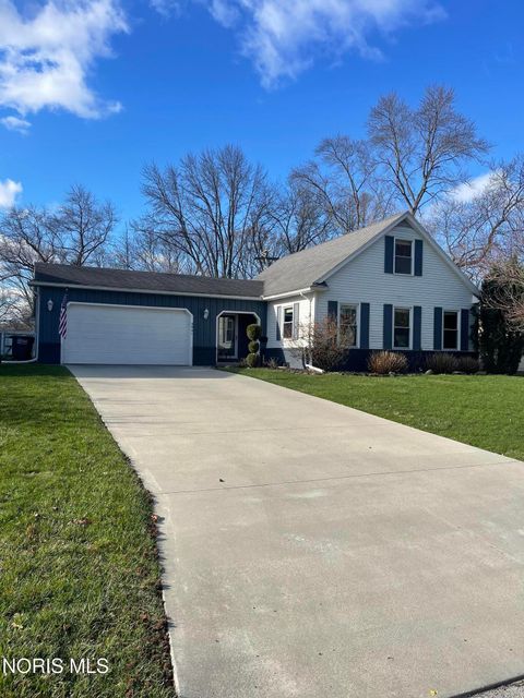 Photo of 4861 Eastwick Drive, Toledo, OH 43614 (MLS # 10005665)