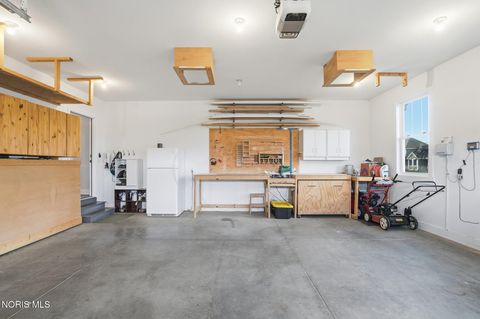 Tiny photo for 1615 Gleneagles Drive, Bowling Green, OH 43402 (MLS # 10006162)