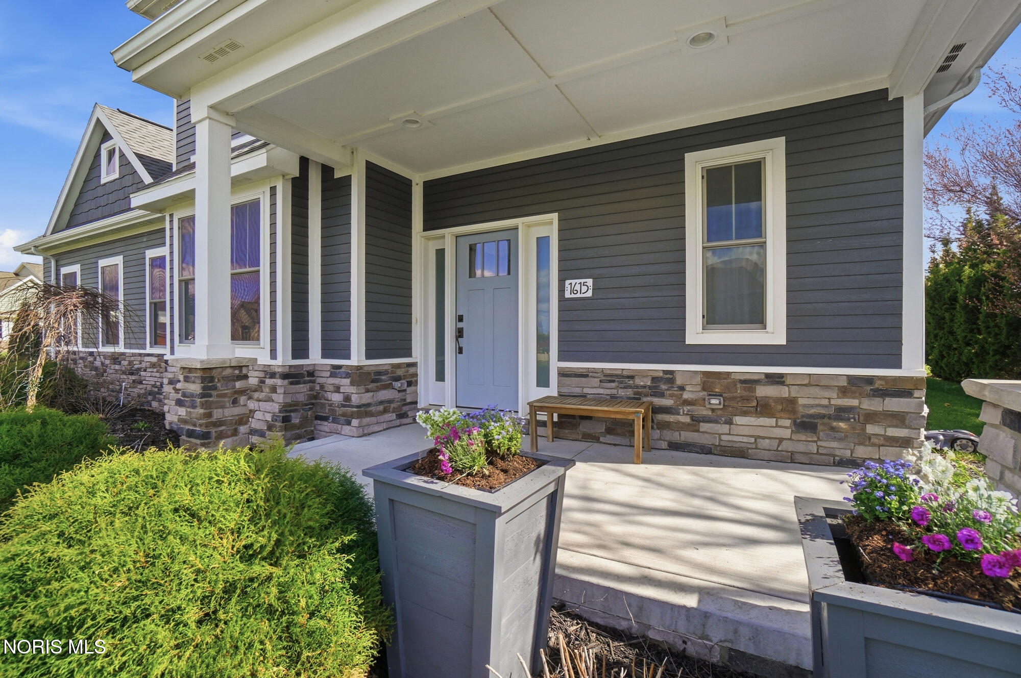 1615 Gleneagles Drive