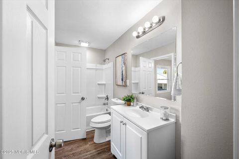 Tiny photo for 1708 Glastonberry Rd, Toledo, OH 43613 (MLS # 10001018)