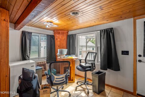 Tiny photo for 216 Buttonwood Avenue, Bowling Green, OH 43402 (MLS # 10010257)