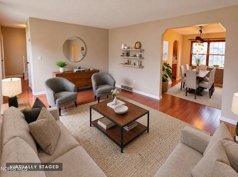 Tiny photo for 1446 Rosewood Drive, Bowling Green, OH 43402 (MLS # 10011199)