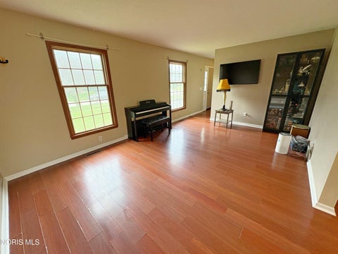 Tiny photo for 1446 Rosewood Drive, Bowling Green, OH 43402 (MLS # 10011199)
