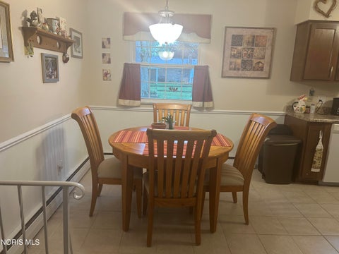 Tiny photo for 1962 Oaklawn Drive, Toledo, OH 43614 (MLS # 10014132)
