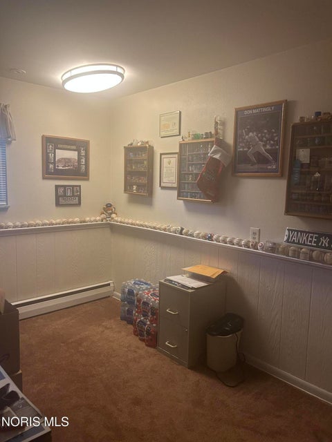Tiny photo for 1962 Oaklawn Drive, Toledo, OH 43614 (MLS # 10014132)
