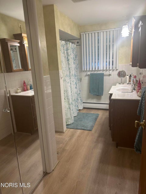 Tiny photo for 1962 Oaklawn Drive, Toledo, OH 43614 (MLS # 10014132)
