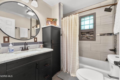 Tiny photo for 4353 Glendale Avenue, Toledo, OH 43614 (MLS # 10011497)