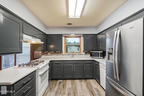 Tiny photo for 8308 Hawthorne Street, Neapolis, OH 43547 (MLS # 10011724)