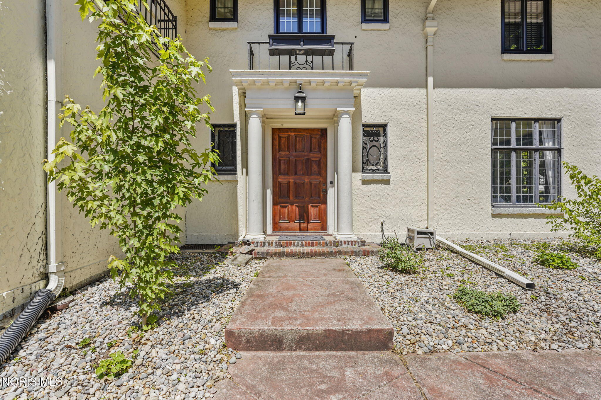 3537 Brookside Road