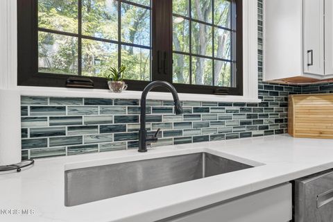 Tiny photo for 3537 Brookside Road, Ottawa Hills, OH 43606 (MLS # 10008504)