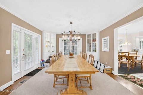 Tiny photo for 23 Exmoor, Ottawa Hills, OH 43615 (MLS # 10013518)