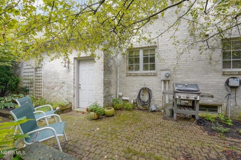 Tiny photo for 23 Exmoor, Ottawa Hills, OH 43615 (MLS # 10013518)