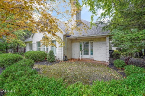 Tiny photo for 23 Exmoor, Ottawa Hills, OH 43615 (MLS # 10013518)
