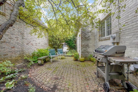 Tiny photo for 23 Exmoor, Ottawa Hills, OH 43615 (MLS # 10013518)