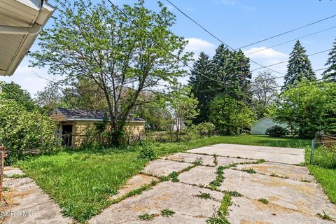 Tiny photo for 4114 Eastway Street, Toledo, OH 43612 (MLS # 10008017)