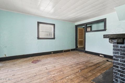 Tiny photo for 4114 Eastway Street, Toledo, OH 43612 (MLS # 10008017)
