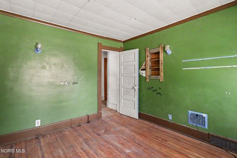 Tiny photo for 4114 Eastway Street, Toledo, OH 43612 (MLS # 10008017)