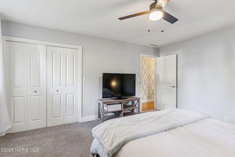 Tiny photo for 1901 Imperial Lane, Findlay, OH 45840 (MLS # 10000132)