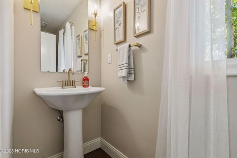 Tiny photo for 1901 Imperial Lane, Findlay, OH 45840 (MLS # 10000132)