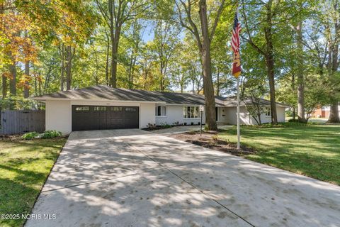 Tiny photo for 1901 Imperial Lane, Findlay, OH 45840 (MLS # 10000132)