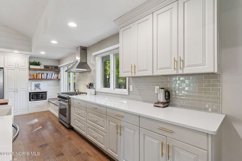 Tiny photo for 1901 Imperial Lane, Findlay, OH 45840 (MLS # 10000132)