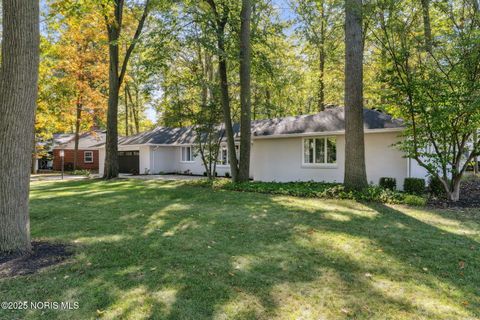 Tiny photo for 1901 Imperial Lane, Findlay, OH 45840 (MLS # 10000132)