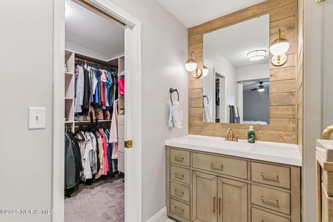 Tiny photo for 1901 Imperial Lane, Findlay, OH 45840 (MLS # 10000132)