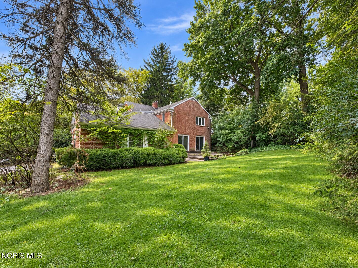 2239 Dundas Road
