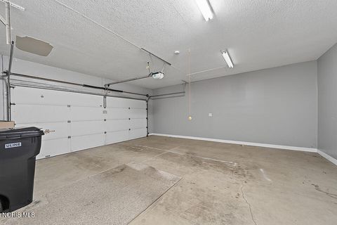 Tiny photo for 2224 Fox Run Circle # 6-24, Findlay, OH 45840 (MLS # 10009891)