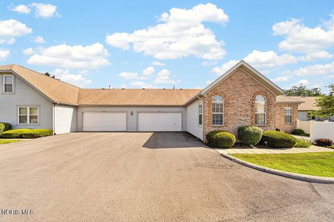Tiny photo for 2224 Fox Run Circle # 6-24, Findlay, OH 45840 (MLS # 10009891)