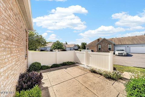 Tiny photo for 2224 Fox Run Circle # 6-24, Findlay, OH 45840 (MLS # 10009891)
