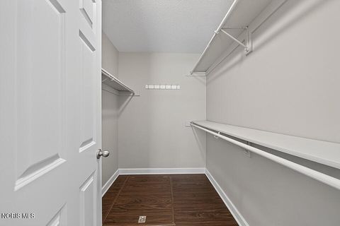 Tiny photo for 2224 Fox Run Circle # 6-24, Findlay, OH 45840 (MLS # 10009891)