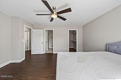Tiny photo for 2224 Fox Run Circle # 6-24, Findlay, OH 45840 (MLS # 10009891)