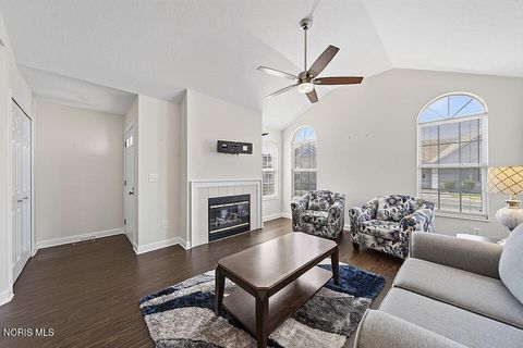 Tiny photo for 2224 Fox Run Circle # 6-24, Findlay, OH 45840 (MLS # 10009891)