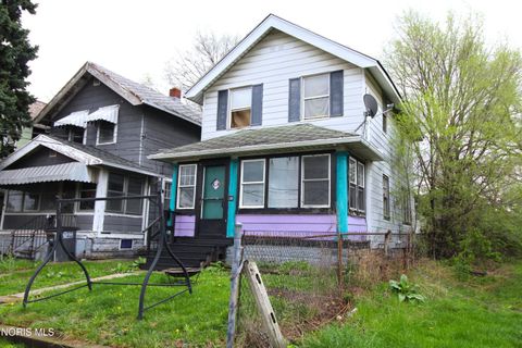 Tiny photo for 438 2nd Street, Toledo, OH 43605 (MLS # 10006472)