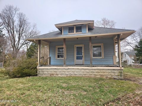 Photo of 5887 Globe Avenue, Toledo, OH 43615 (MLS # 10005220)