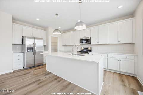 Tiny photo for 3720 Ten Mile Creek Drive, Sylvania, OH 43560 (MLS # 10010574)